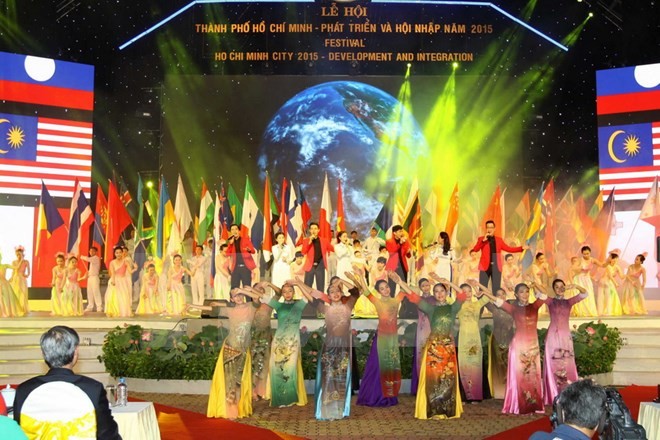 “Ho Chi Minh City – Development and Integration” festival opens - ảnh 1